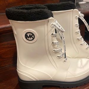 Michael Kors white rain boot size 9